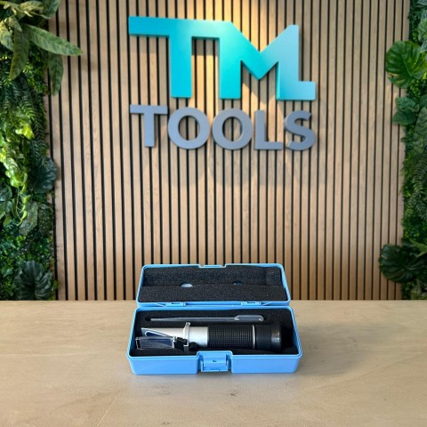 Refractometer 0 - 32 % Brix